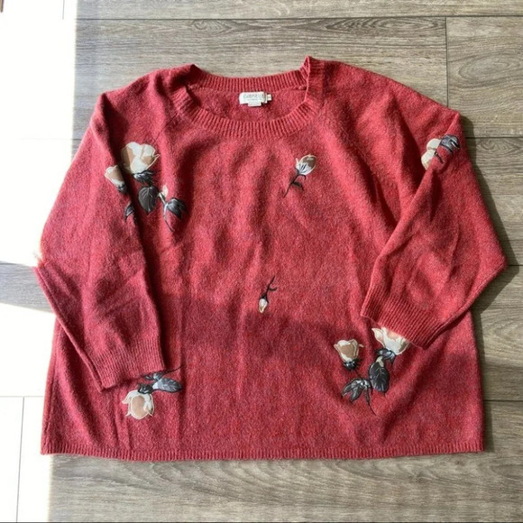 Gabrielle Molly Bracken Floral  Ribbed Sweater - Picture 7 of 16